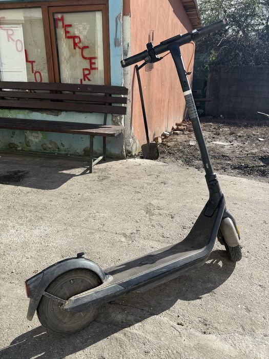 Scooter NineBot E2 Pro Negru  Dau Cu Bateria