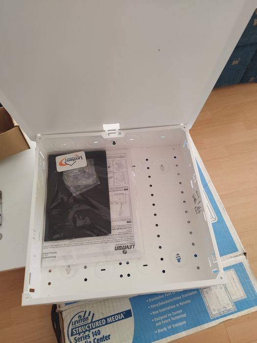 Vând ce se vede in poze !!