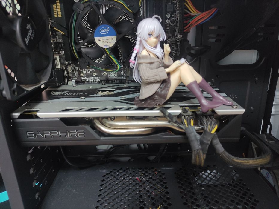 Продам видеокарту rx580 на 4gb