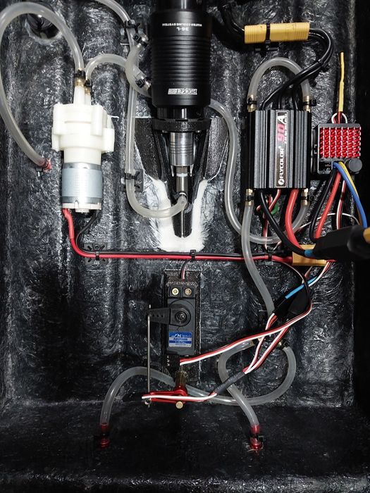 Repar confecționez la comanda bărcuțe de plantat și nadit.