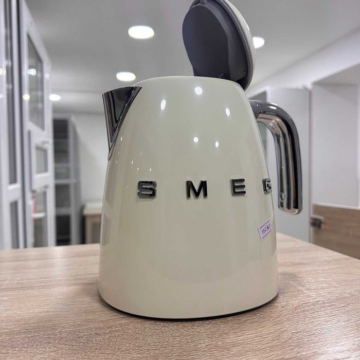 С32/ SMEG Электрочайник бежевый / sk152867