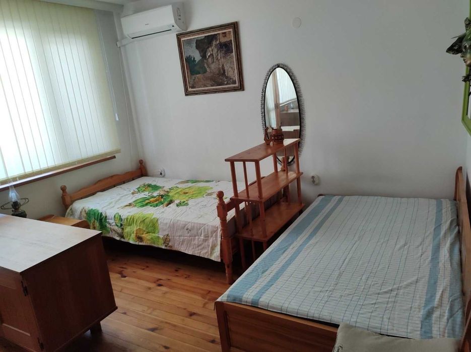 Дава се под наем Тристаен апартамент в Пловдив, Център - 100 кв.м за 365 € - Снимка #5