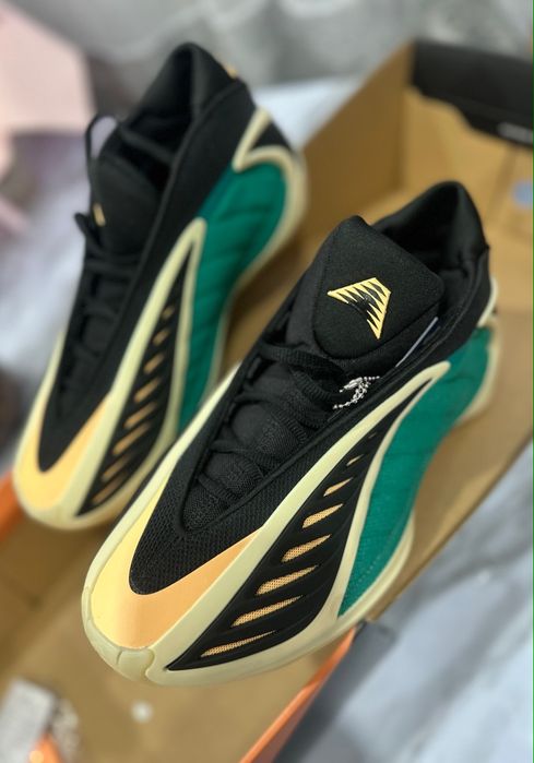 Продам кросовки баскетбольные Adidas оригинал