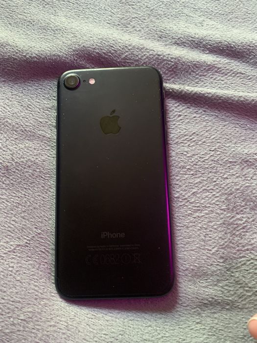 IPhone 7 память 32 гб, батарея 100%