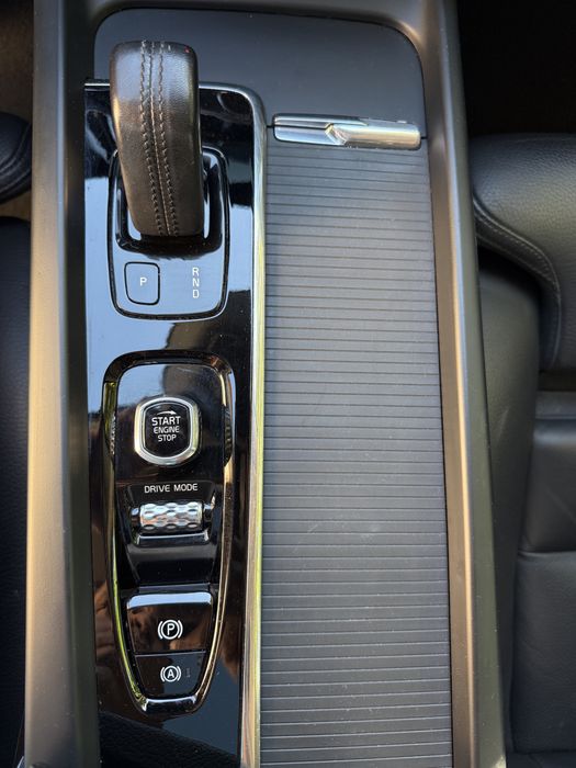 Volvo XC60 2020 AWD Mild Hybrid 2.0 diesel 197 CP