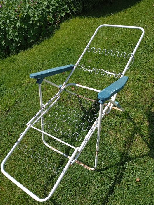 Продавам шезлонги