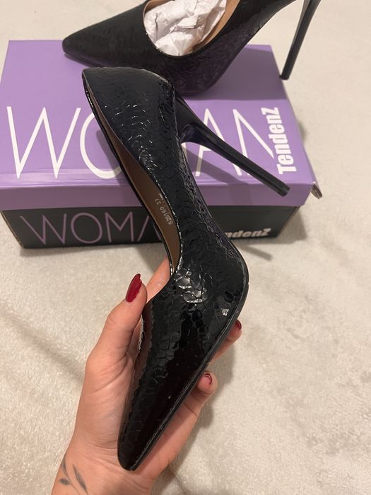 Токчета 10см черни лак