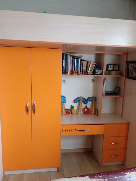 Срочно детский спальный гарнитур