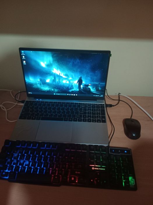 Рабочий Ноутбук HYDRA