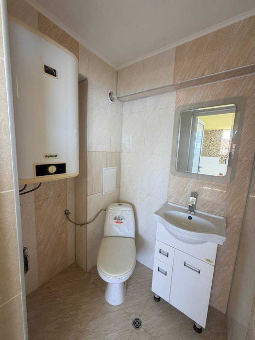 Продава се Тристаен апартамент в Поморие - 260 кв.м за 391 €/кв.м - Снимка #11