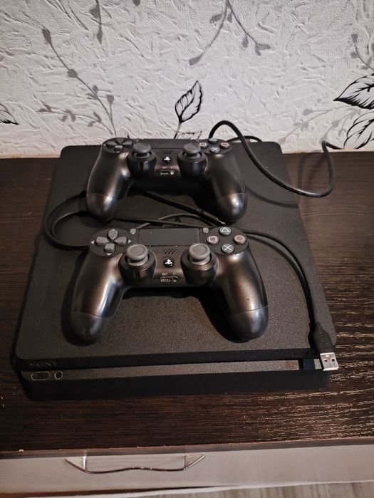 Срочно Playstation 4