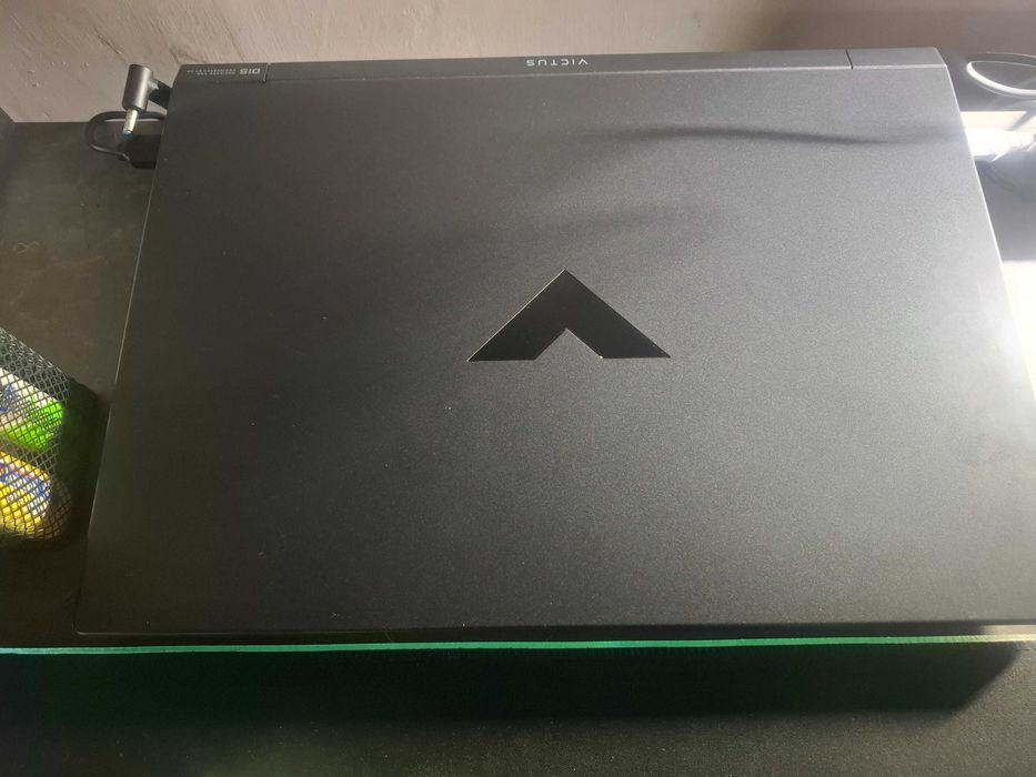 HP Victus  gaming sotiladi