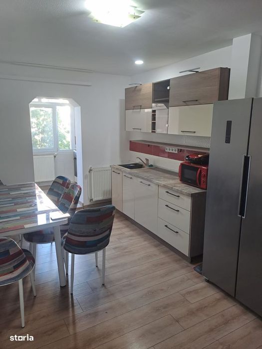 Apartament 2 camere 55 mp - etajul 2, zona Stadion