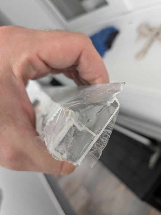 Suport din aluminiu pentru plintă MDF + bandă led
