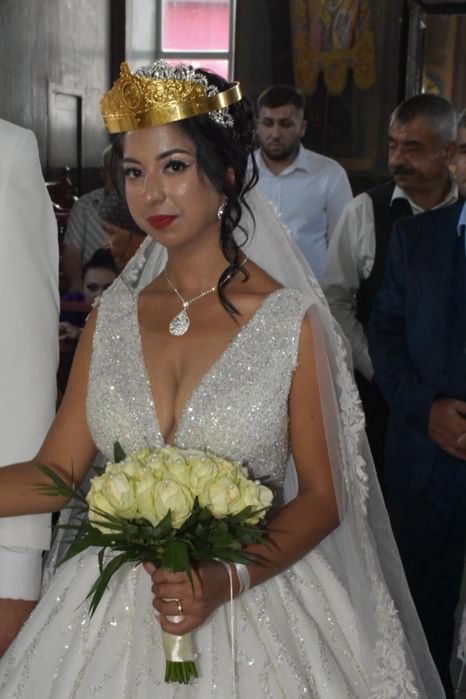 Vând rochie de mireasă