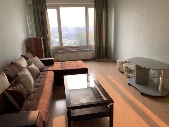 Дава се под наем Двустаен апартамент в София, Младост 1 - 60 кв.м за 468.69 € - Снимка #1