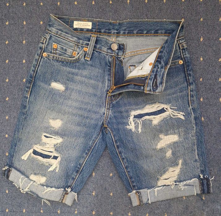 Blugi scurti Levis 511 originali W26, denim albastru