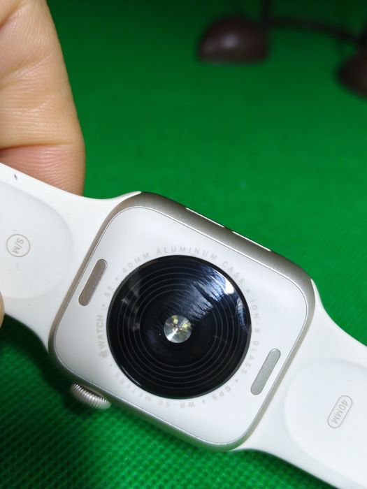Apple watch SE 2 100% * Garantie %
