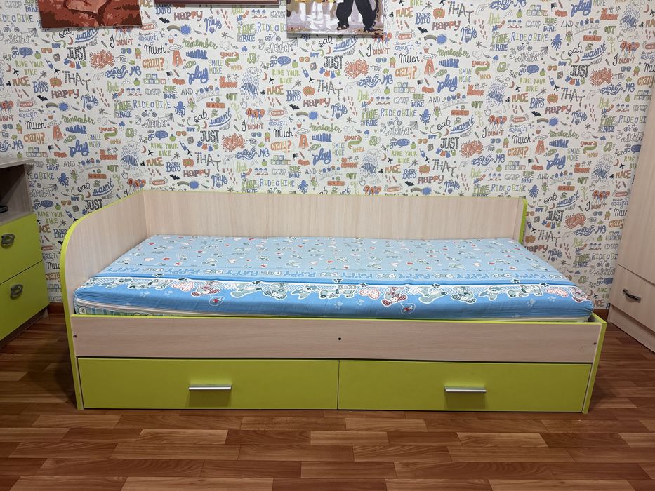 Продам детские мебель