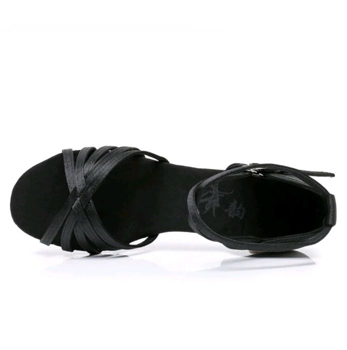Vand sandale/pantofi dans latino