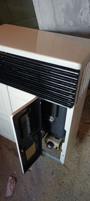 Convector pe gaze Lampart LB 20 cu Tiraj forțat ca nou.