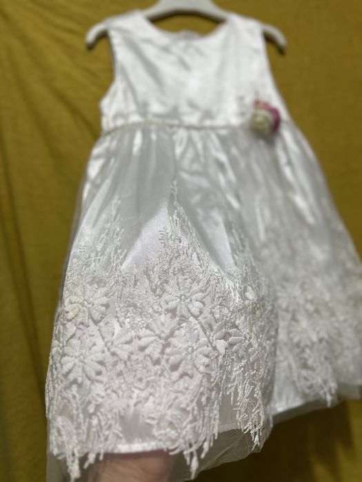 Платье нарядное