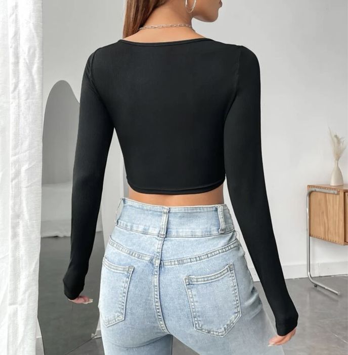 Новя блуза с дълъг ръкав