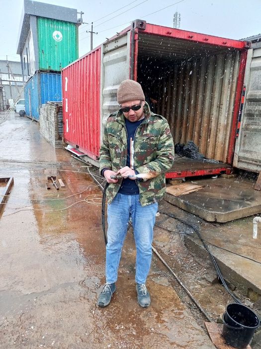 Сварщик на выезд Газ Сварка  Сваршик Газосварка  Электро Сварка