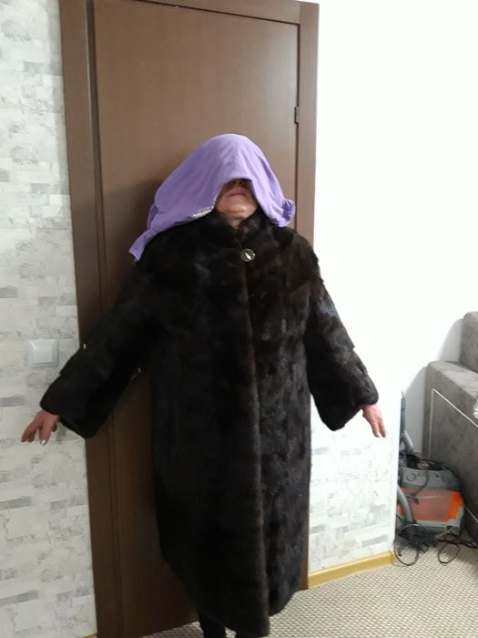 Продам шубу норковую