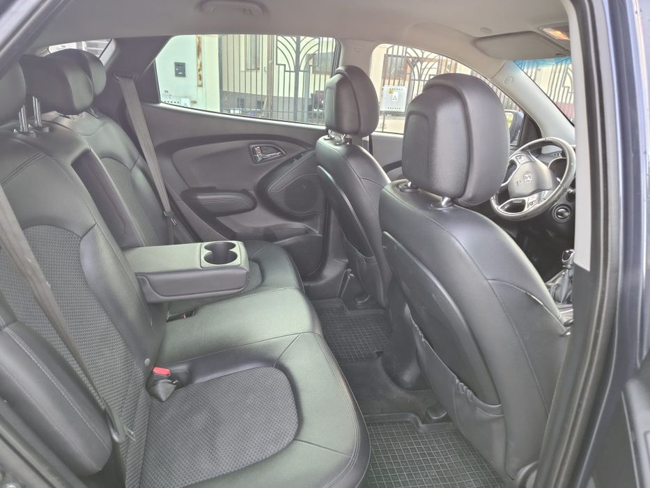 Vând Hyundai ix35
