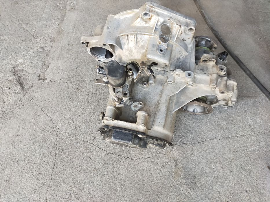 КПП, двигатель, капот, фара, балка, дверь, крыло