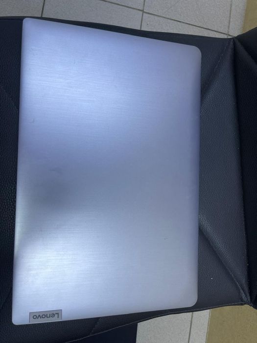 Ноутбук Lenovo i3-1215u