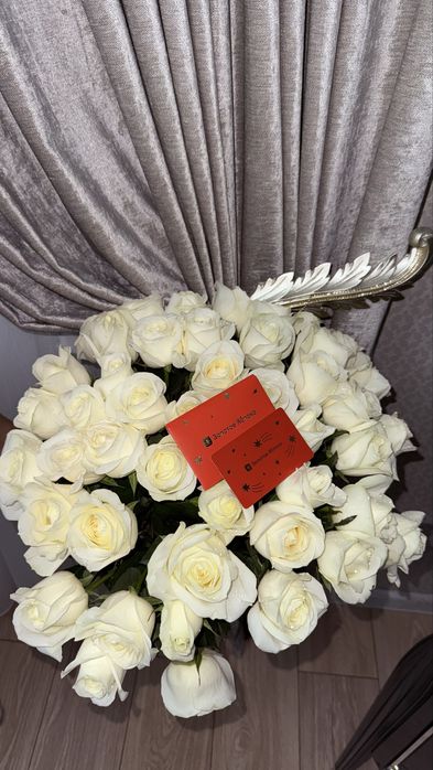 Цветы белые 51шт продается выгодно