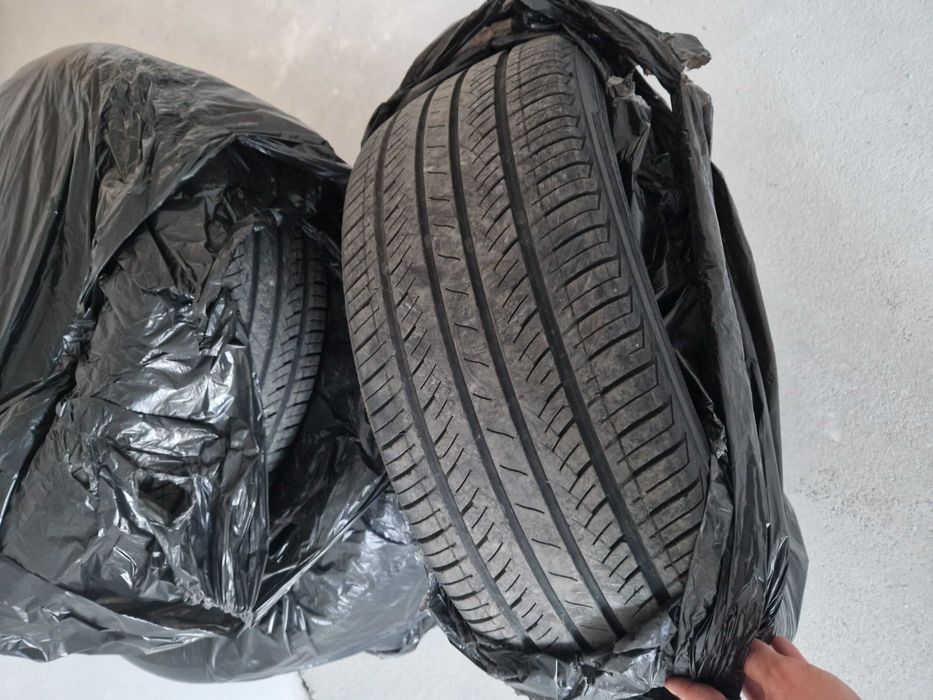 Летни гуми 4 броя 225/45 р18