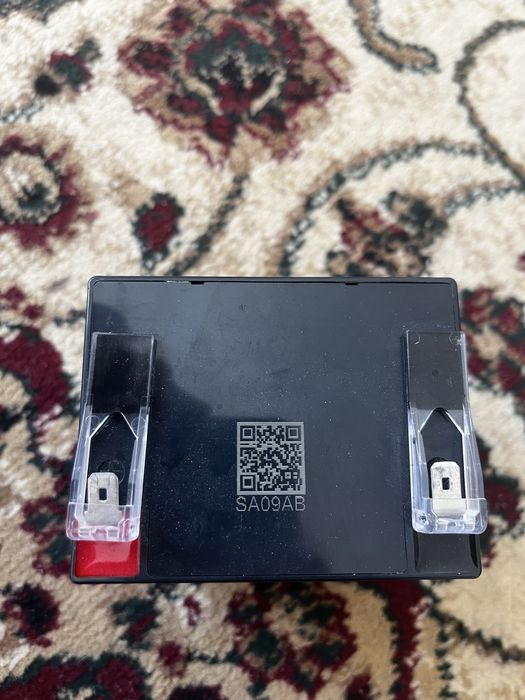 Продам аккумулятор 12вольт