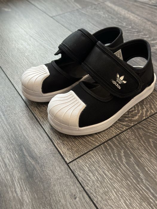 Сандали Adidas 28 номер