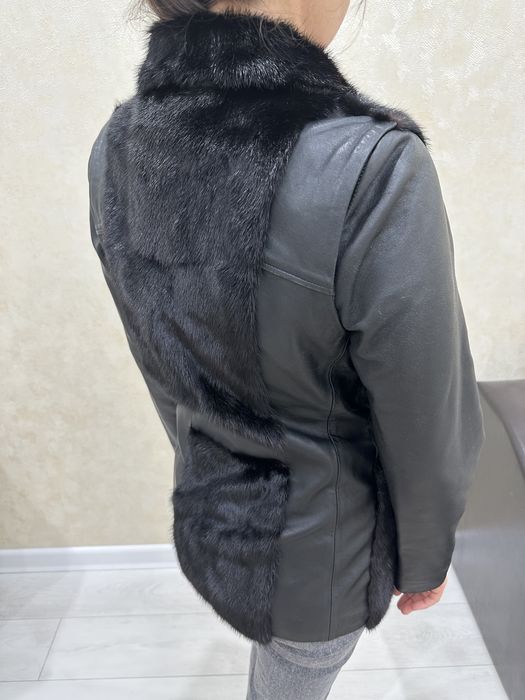 Кожанка-жилет