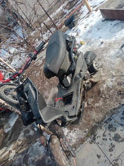 Продаю мопед м8  не 6а ходу