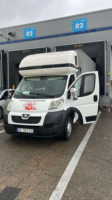 Vand sau schimb Peugeot boxer 3.0 ,10ewp