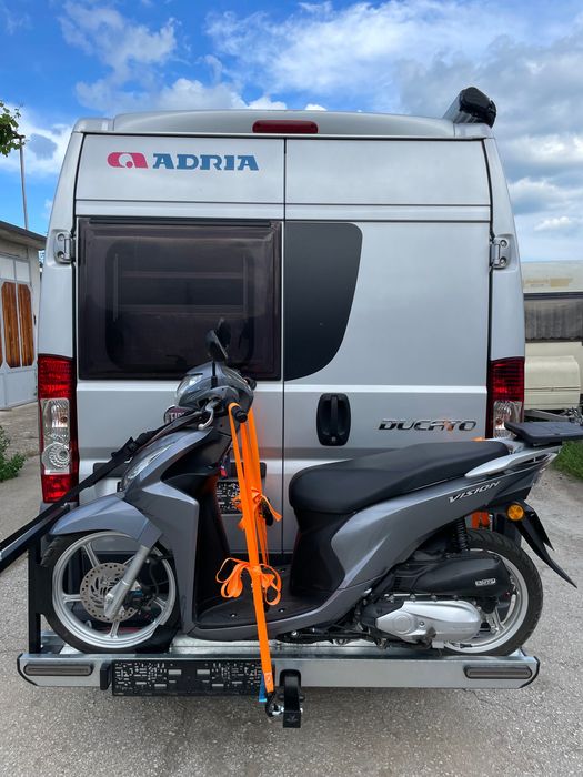 Стойка за мотори или велосипеди за кемпери и каравани