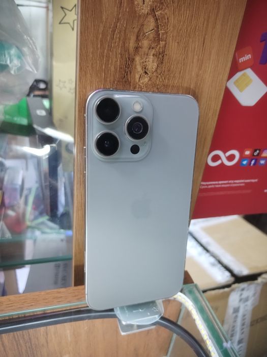 Айфон хр/256g корпус 16про телефон