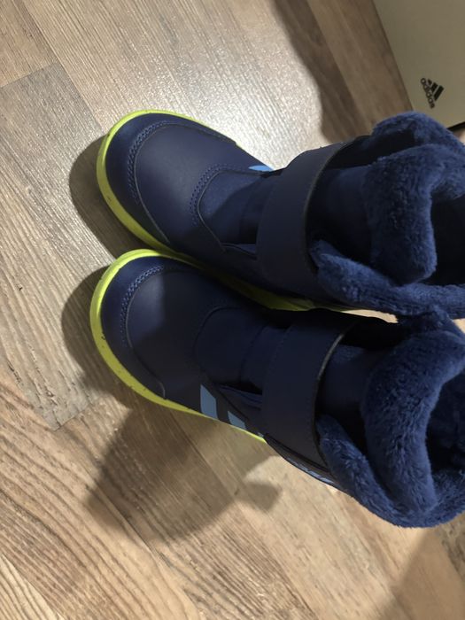 Детски ботушки Адидас