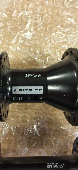 Главини DT Swiss 370 15x110 и 12х142/148 Shimano hub