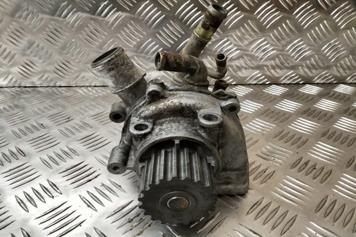 Pompa de apa 2.0 D Lipsa cod Mazda 6 GG (facelift)