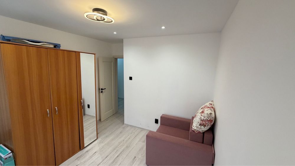 Apartament cu 3 camere de vanzare!