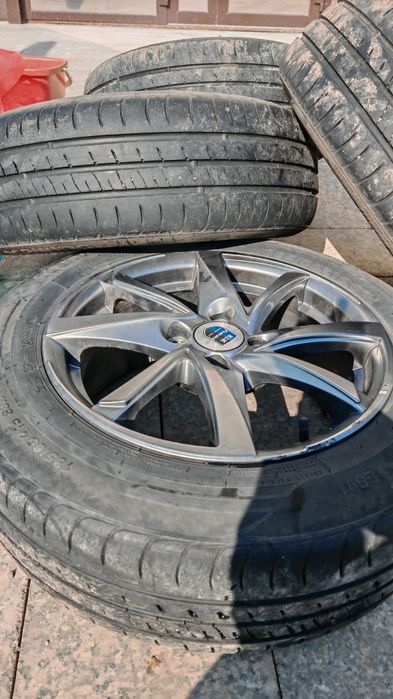 Продам комплект шины R15, торг