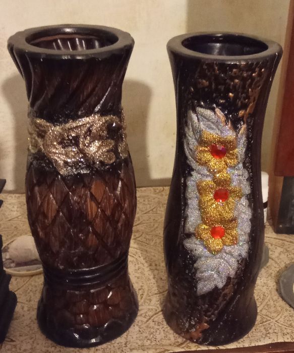 Vaza ceramică colorate.