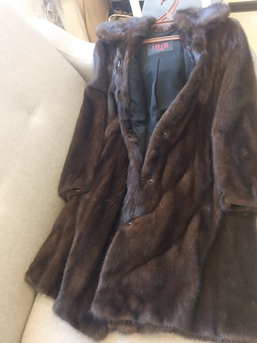 Продам норковую шубу