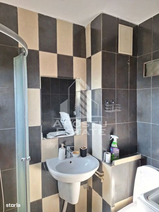 Apartament cu 1 camera de inchiriat-centrala proprie, zona Girocului
