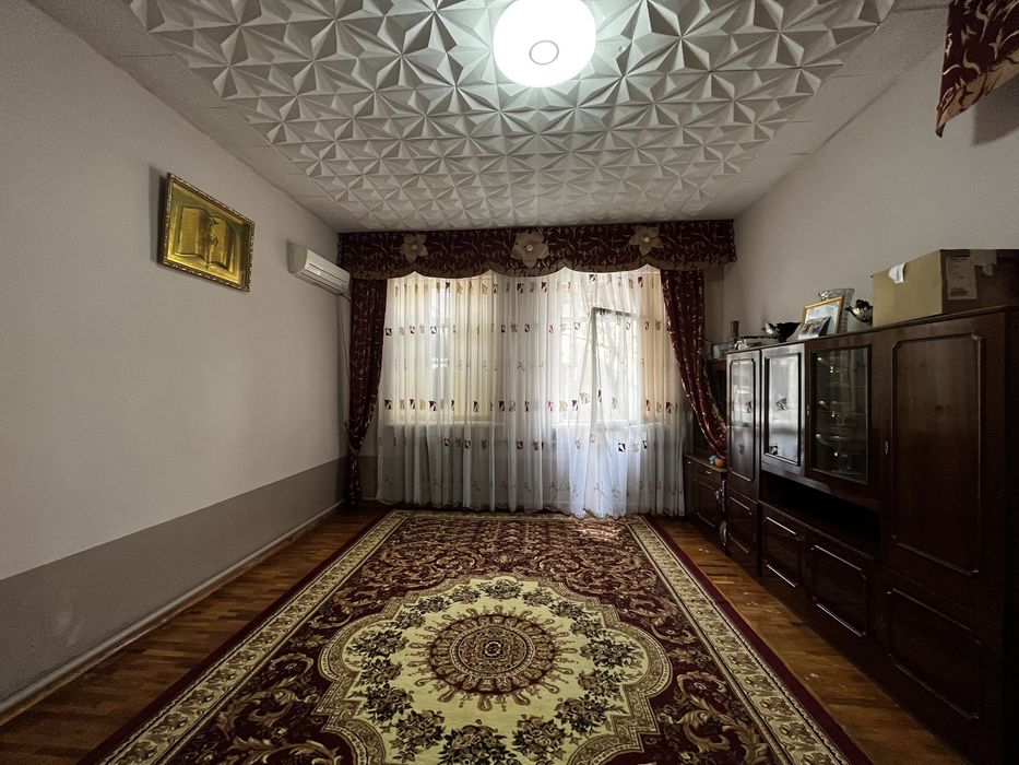 Первая линия! Срочно ! Яшнабад.р-н 5.2 сотки под строительство